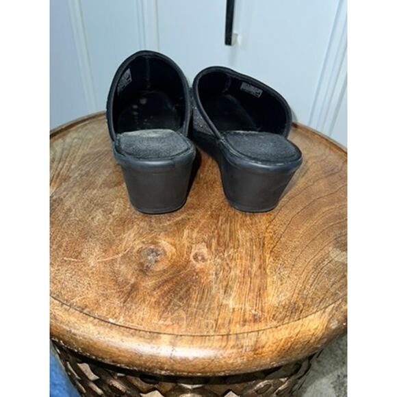 Women's Black Studded  Mules Size‎ 10 Casual Chic Flats - Picture 5 of 7